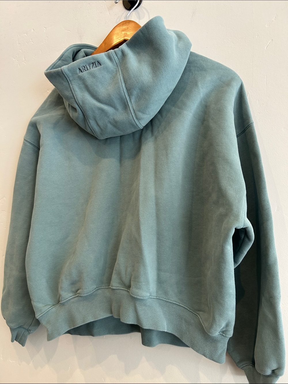 Aritzia Cozy Fleece Mega Drop Shoulder - Picture 11 of 11